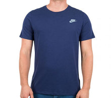 Laden Sie das Bild in den Galerie-Viewer, NIKE | CRACKLE PRINT TB TEE
